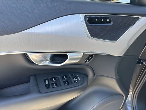 Used 2024 Volvo XC90 B5 Core image 28