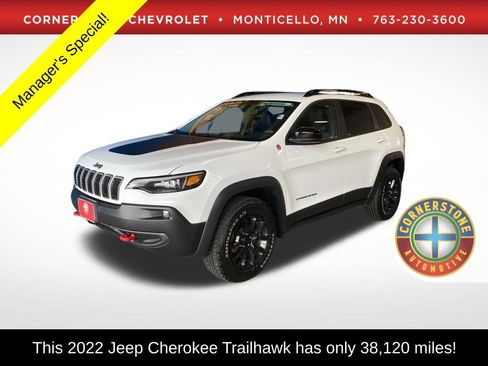 Used 2022 Jeep Cherokee Trailhawk w/ Comfort/Convenience Group AWD/4WD image 1