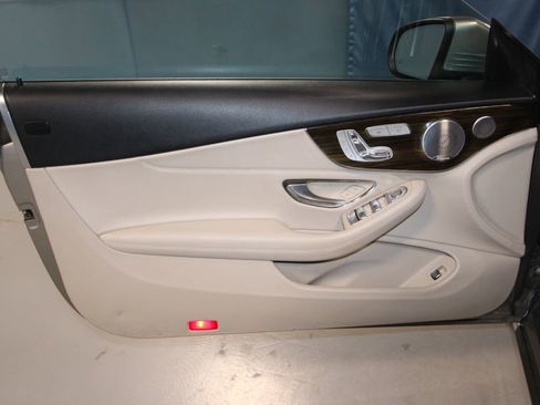 Used 2020 Mercedes-Benz C 300 Cabriolet image 5