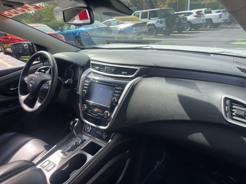 Certified 2023 Nissan Murano SV image 12