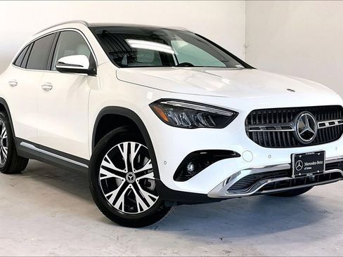 New 2026 Mercedes-Benz GLA 250 4MATIC image 1