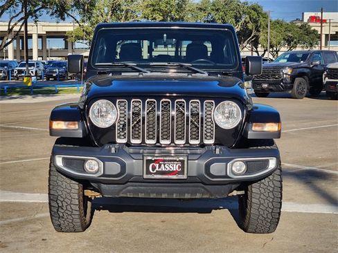 Used 2021 Jeep Gladiator Overland image 2