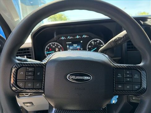 Used 2025 Ford F350 4x4 Regular Cab Super Duty image 18