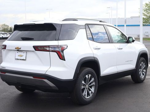 New 2026 Chevrolet Equinox LT w/ Convenience Package II FWD image 8