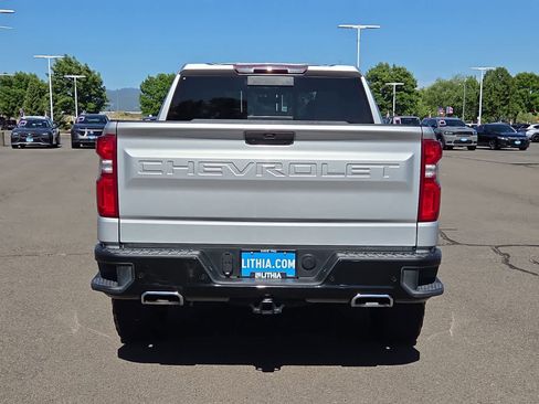 Used 2020 Chevrolet Silverado 1500 LT Trail Boss AWD/4WD image 13