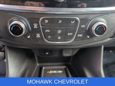 Certified 2023 Chevrolet Traverse LT AWD/4WD image 18