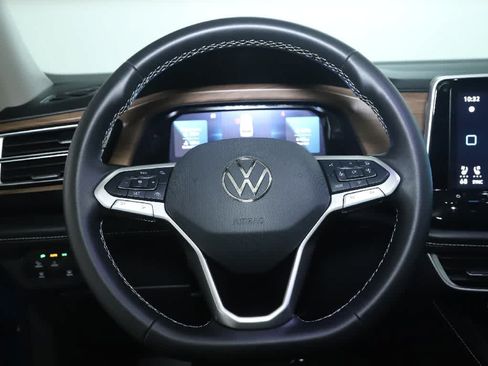 Certified 2026 Volkswagen Atlas SE w/ Panoramic Sunroof Package AWD/4WD image 26