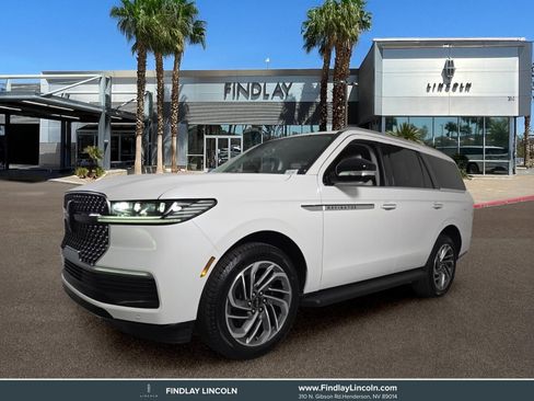 New 2026 Lincoln Navigator Premiere AWD/4WD image 1