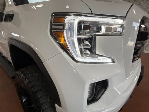 Used 2021 GMC Sierra 1500 Elevation AWD/4WD image 9