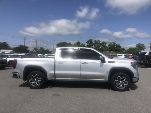 Used 2022 GMC Sierra 1500 SLT image 6