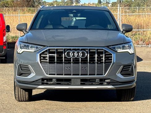 Used 2020 Audi Q3 2.0T Premium Plus w/ Premium Plus Package AWD/4WD image 5