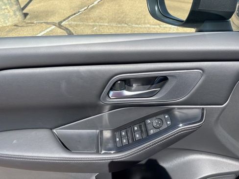 New 2026 Nissan Rogue SV image 11