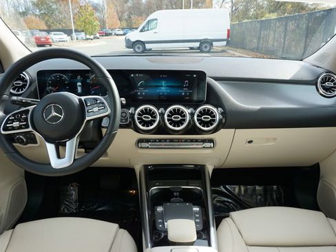 Certified 2021 Mercedes-Benz GLA 250 image 17