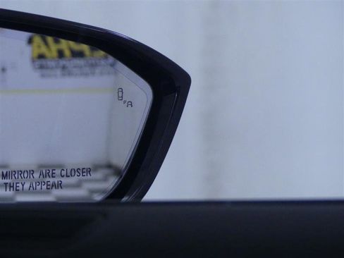 Used 2023 Lucid Air Pure image 24