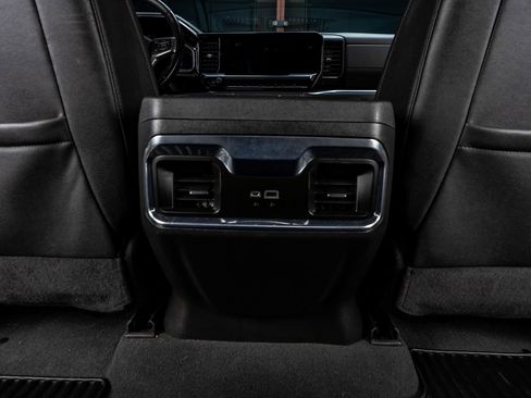 Used 2022 Chevrolet Silverado 1500 LTZ w/ Z71 Off-Road Package image 32