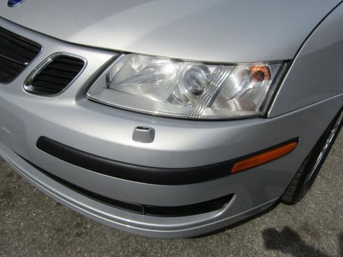 Used 2007 Saab 9-3 2.0T w/ Premium Audio Pkg FWD image 29