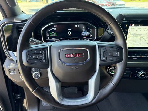 Certified 2025 GMC Sierra 1500 4x4 Crew Cab SLT image 16