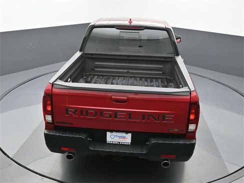 Used 2025 Honda Ridgeline TrailSport image 16