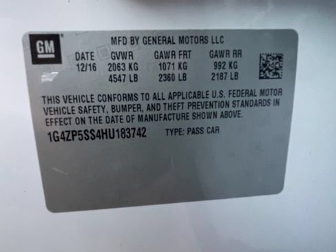 Used 2017 Buick LaCrosse Essence FWD image 34
