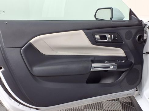 Used 2025 Ford Mustang GT Premium RWD image 19