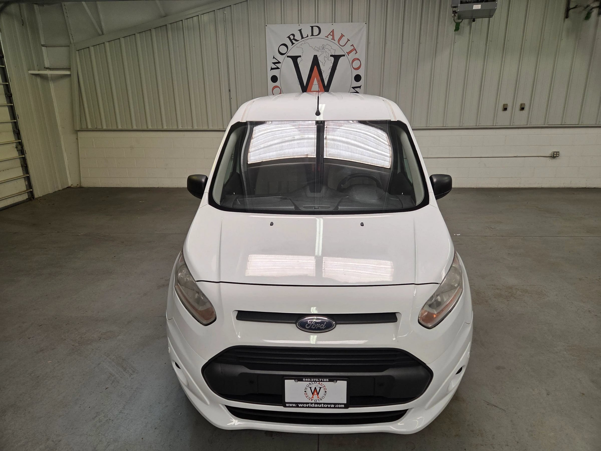 Used 2017 Ford Transit Connect XLT FWD image 12
