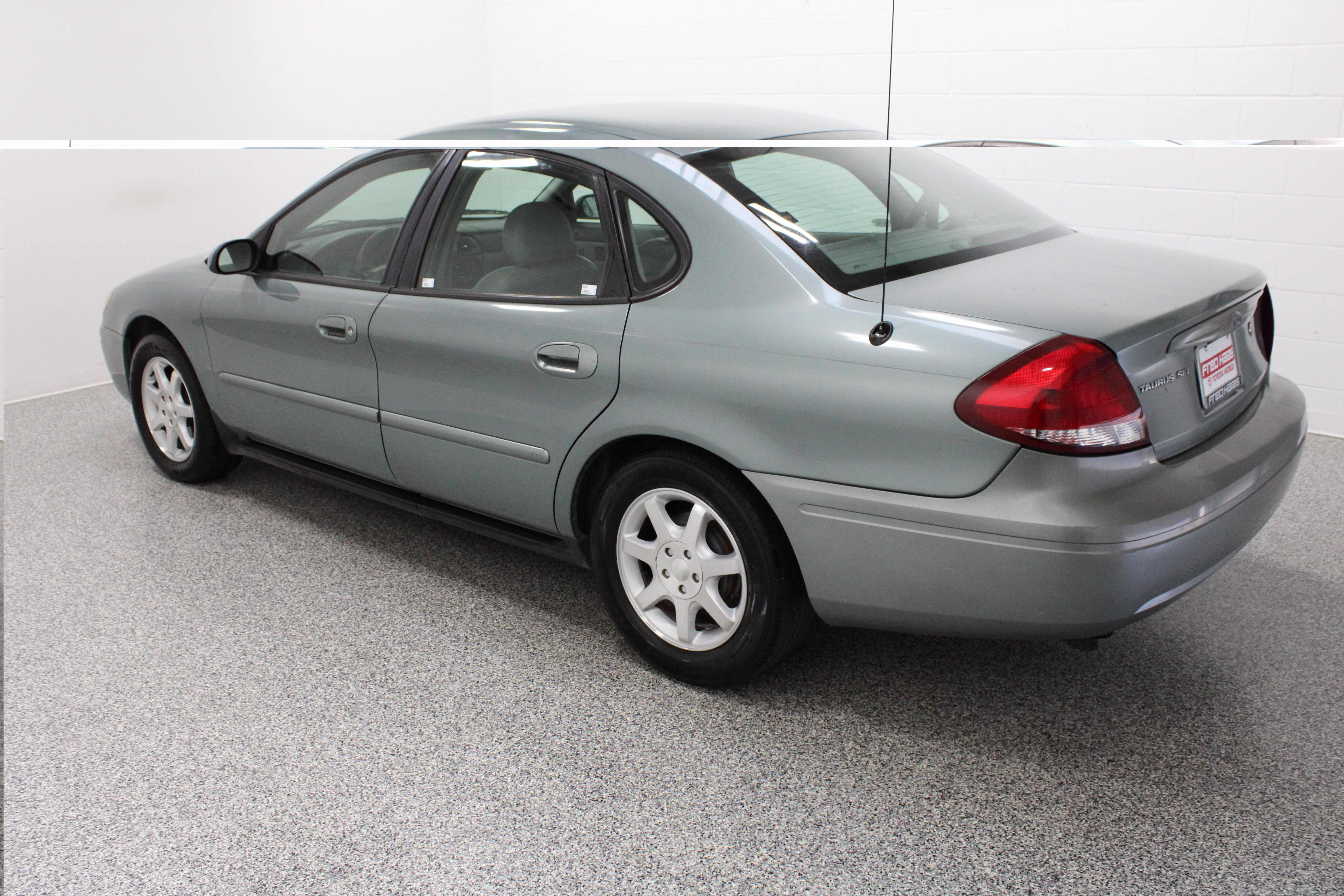 Used 2006 Ford Taurus SEL FWD image 9