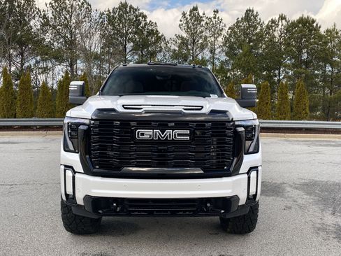 Used 2025 GMC Sierra 3500 Denali Ultimate image 12