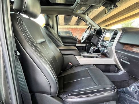 Used 2018 Ford F150 Lariat w/ Equipment Group 502A Luxury AWD/4WD image 22
