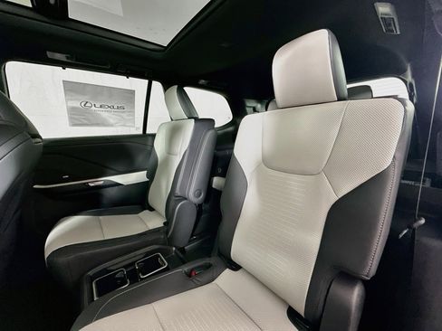 Certified 2025 Lexus TX 350 AWD w/ Technology Package image 23