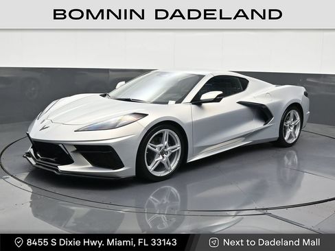 Used 2024 Chevrolet Corvette Stingray Coupe w/ 1LT RWD image 1