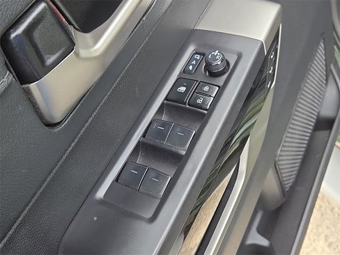 Used 2023 Toyota Tundra Limited image 15
