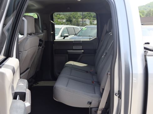 Used 2020 Ford F150 XLT w/ Equipment Group 302A Luxury AWD/4WD image 13