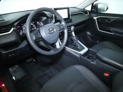 Used 2023 Toyota RAV4 LE FWD image 16