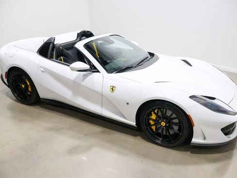 Used 2022 Ferrari 812 GTS RWD image 76