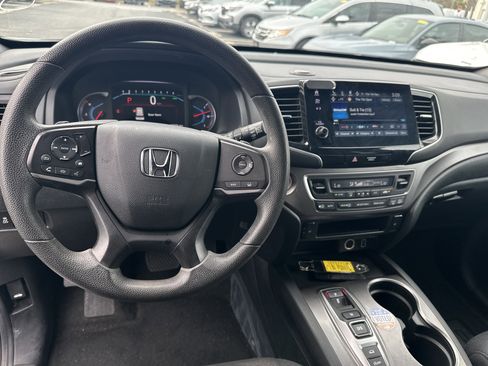 Used 2022 Honda Pilot Sport image 11