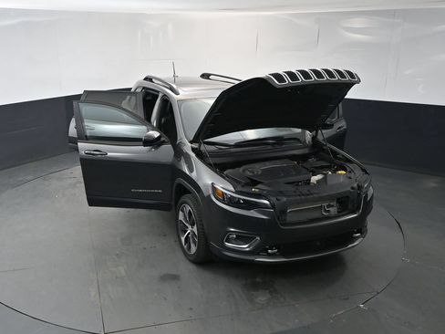 Used 2022 Jeep Cherokee Limited w/ Elite Package AWD/4WD image 17