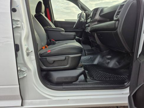 Used 2024 RAM 5500 Tradesman w/ Safety Group AWD/4WD image 32