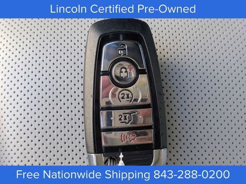 Certified 2025 Lincoln Navigator Reserve image 33