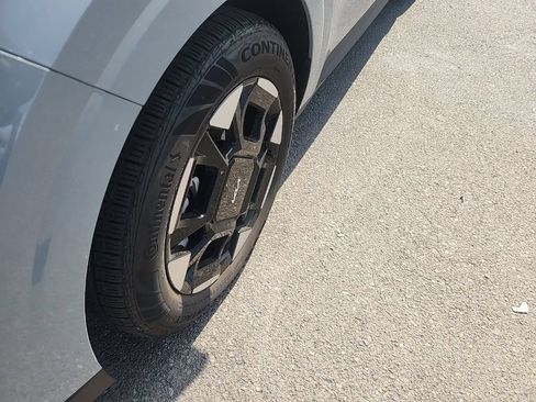 Certified 2025 Kia Carnival EX FWD image 8