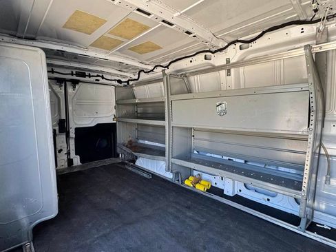 Used 2022 Ford Transit 250 Low Roof RWD image 31