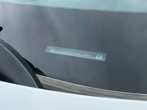 Used 2022 Chevrolet Equinox LT image 24