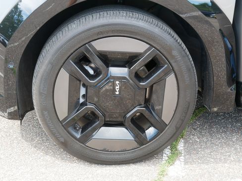 Used 2024 Kia EV9 GT-Line AWD/4WD image 15