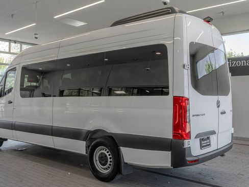 Used 2025 Mercedes-Benz Sprinter 2500 image 13