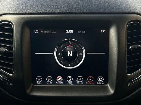 Used 2018 Jeep Compass Trailhawk w/ Cold Weather Group image 27