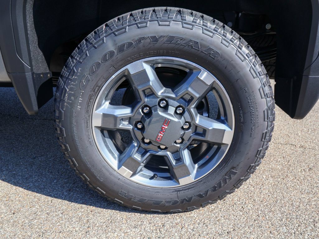 New 2026 GMC Sierra 2500 SLT w/ SLT Premium Package AWD/4WD image 35
