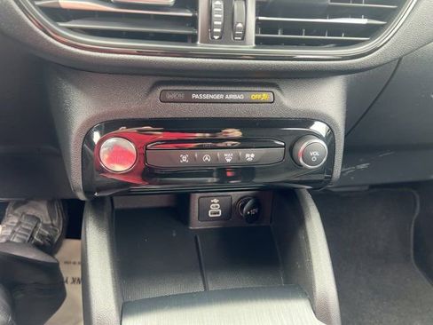 Used 2024 Ford Escape ST-Line w/ Tech Pack #1 AWD/4WD image 8