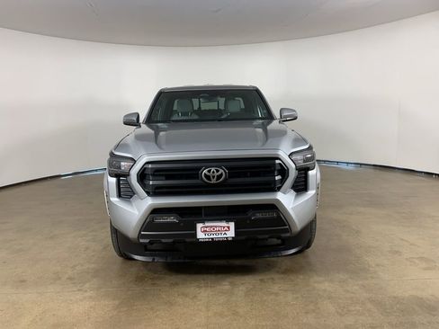 Used 2024 Toyota Tacoma SR5 AWD/4WD image 3