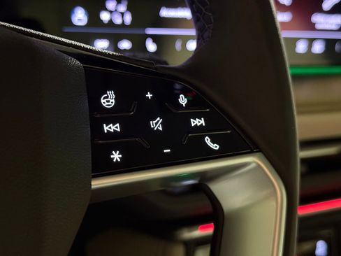 Certified 2025 Audi Q5 Premium w/ Convenience Package image 21