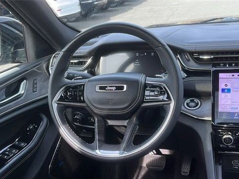 Used 2023 Jeep Grand Cherokee Overland w/ MOPAR Finishing Package image 21