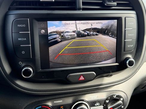 Used 2024 Kia Soul LX image 26